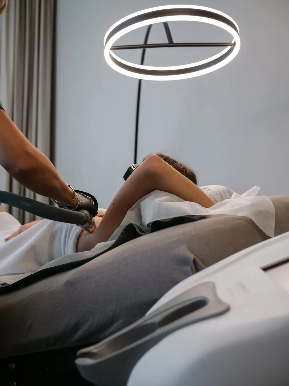 Ošetrenie diódovým laserom a princíp pôsobenia na pigment chĺpku